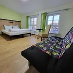 Foka Hostel *